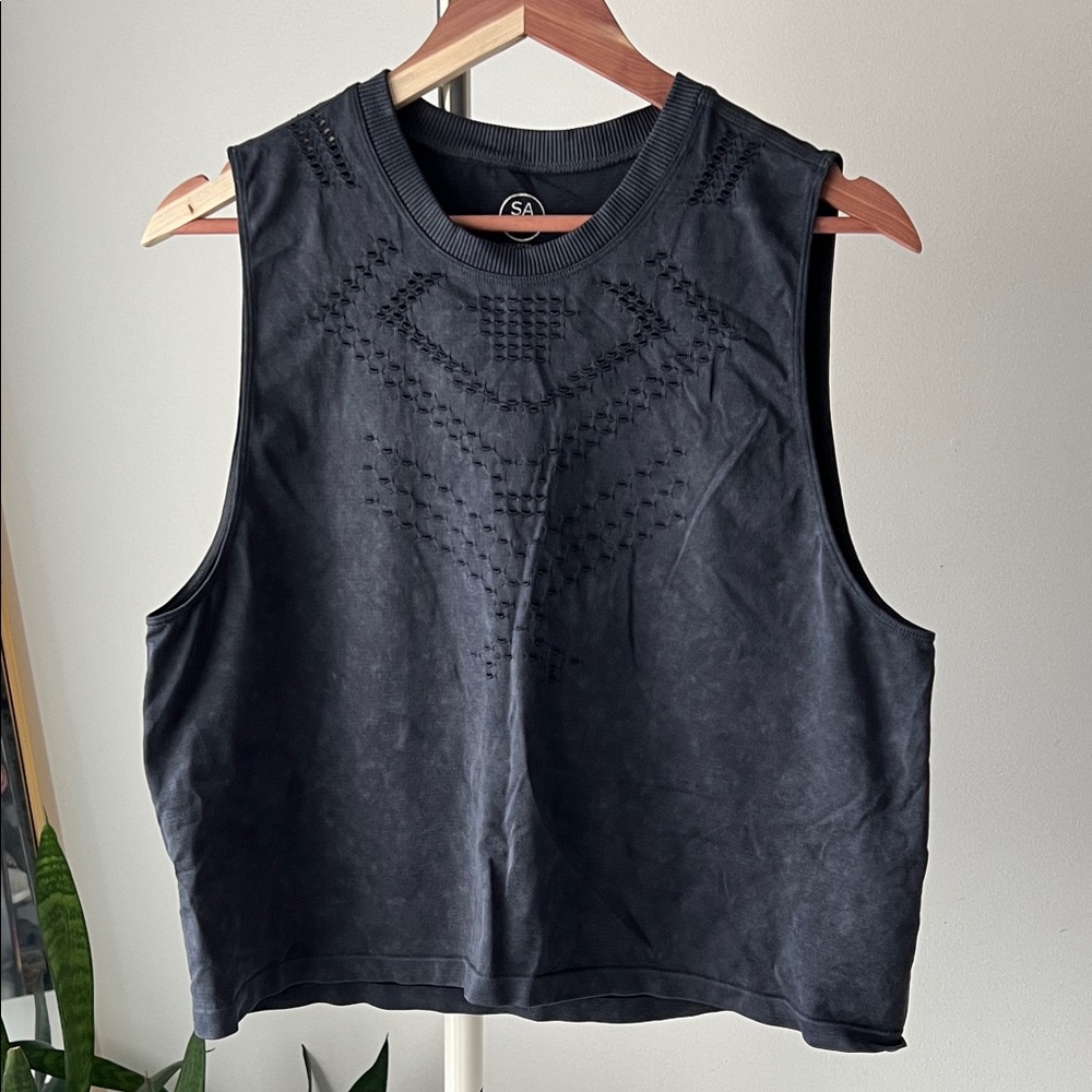 Stylish Black Sleeveless Muscle Tee